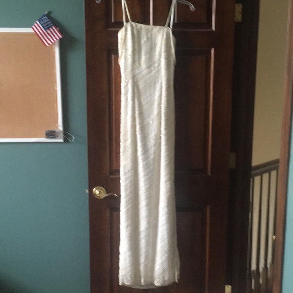 Gorgeous ivory sequin formal evening gown - Picture 6 of 8